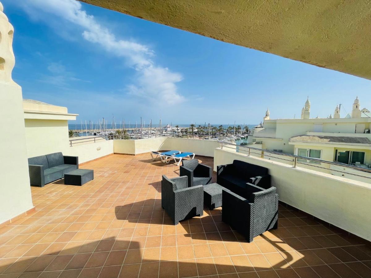 G&G Isla Marina Puerto Apartment Benalmadena Bagian luar foto